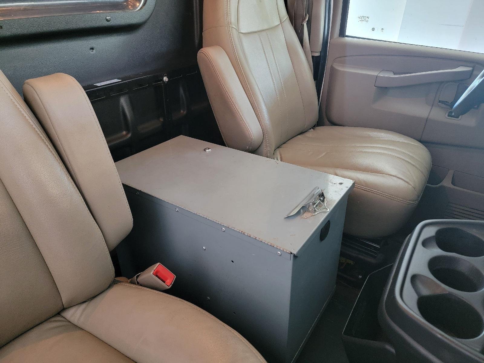 2020 Chevrolet Express Cargo Work Van - Photo 26