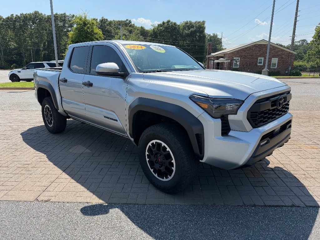 Used 2024 Silver Toyota SR5 image 11