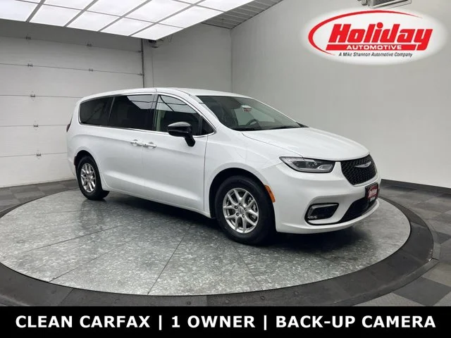 2024 Chrysler Pacifica Touring L