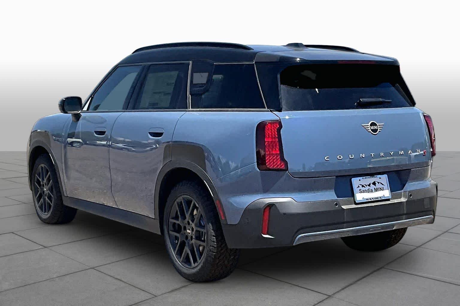 New 2027 0C70 Slate Blue Metallic MINI Iconic image 11