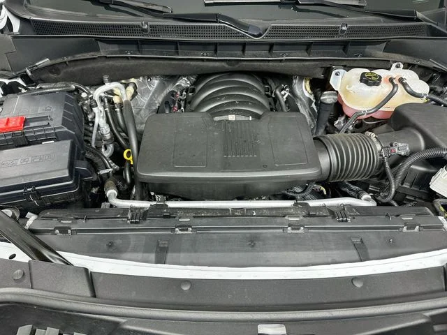 Certified Used 2025 White GMC AT4 image 24