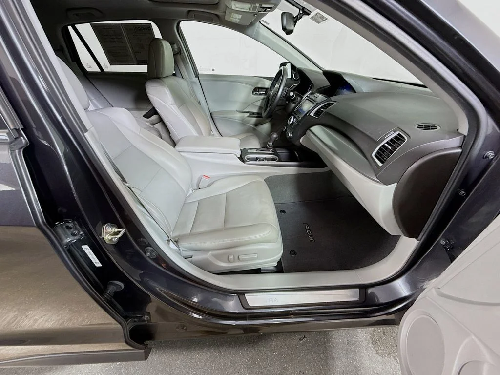 Used 2016 Graphite Luster Metallic Acura Tech Pkg image 27