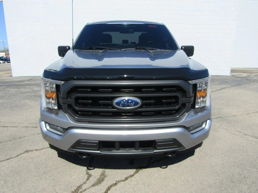 Certified Used 2023 Iconic Silver Metallic Ford XLT image 3