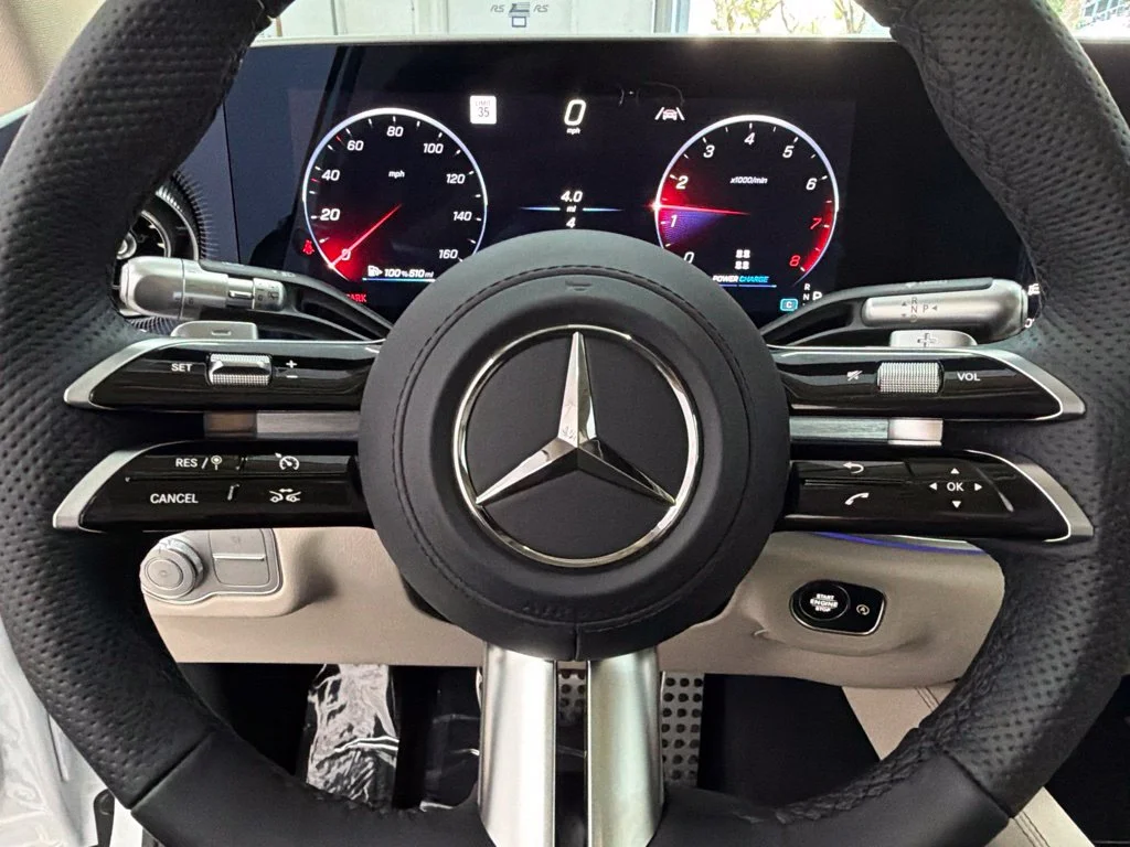 New 2027 White Mercedes-Benz GLS 450 image 16
