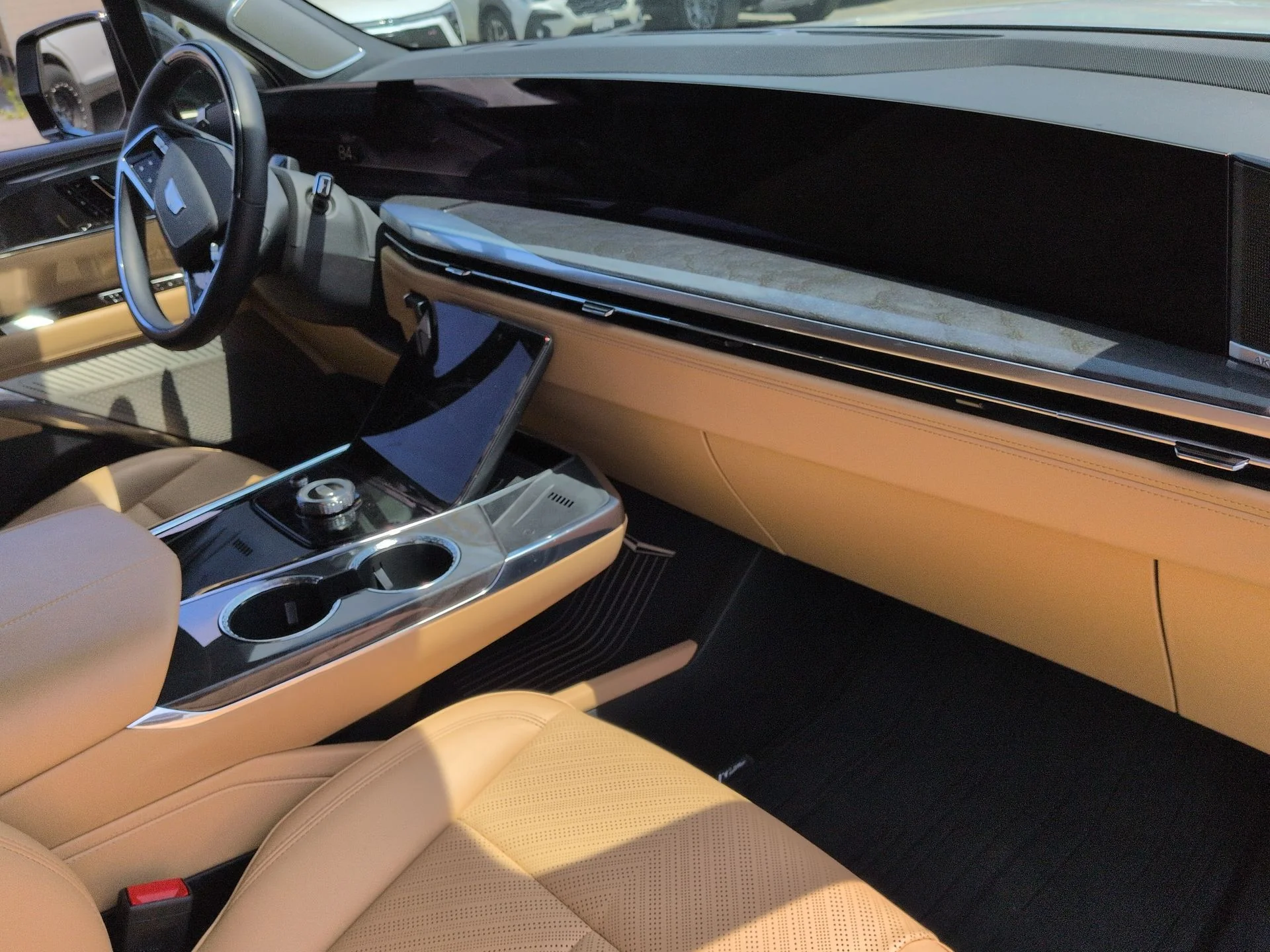 Used 2025 Silver Cadillac Luxury 2 image 29