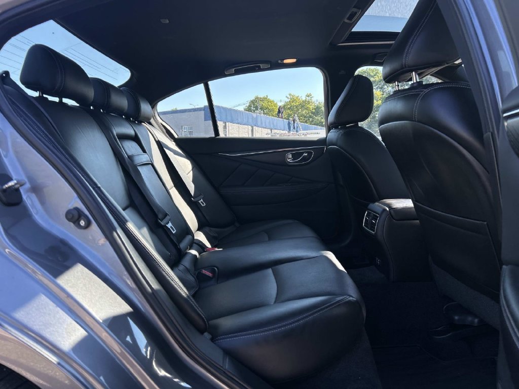 Used 2023 Gray INFINITI SENSORY image 17