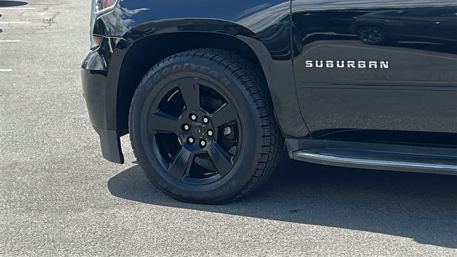 2020 Chevrolet Suburban Premier - Photo 9
