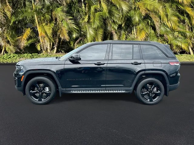Certified Used 2023 Black Jeep Limited image 9