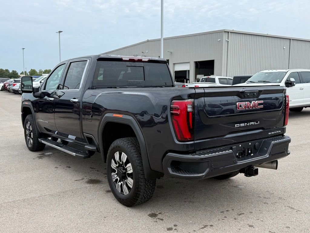 Used 2025 Silver GMC Denali image 21