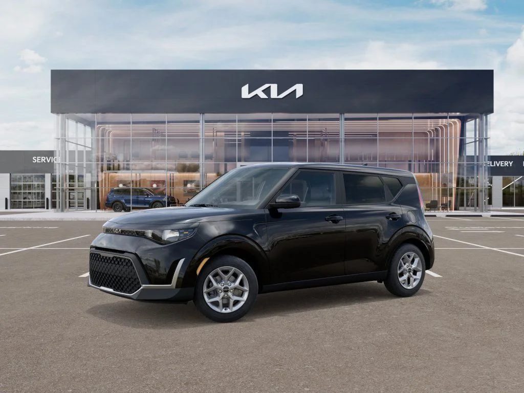 New 2025 Fusion Black Kia LX image 2