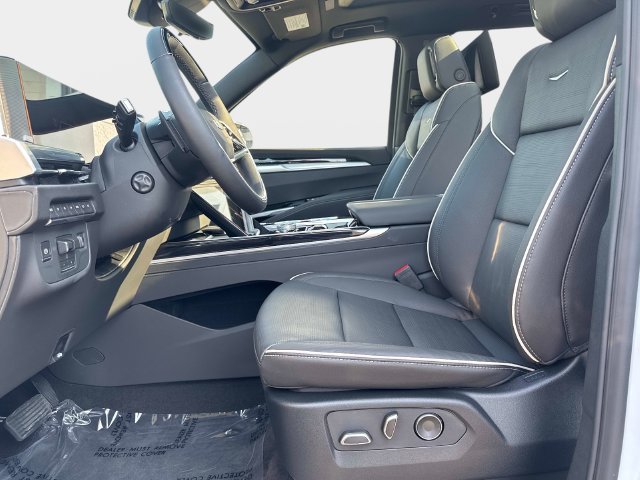 2026 Cadillac Escalade Sport - Photo 23