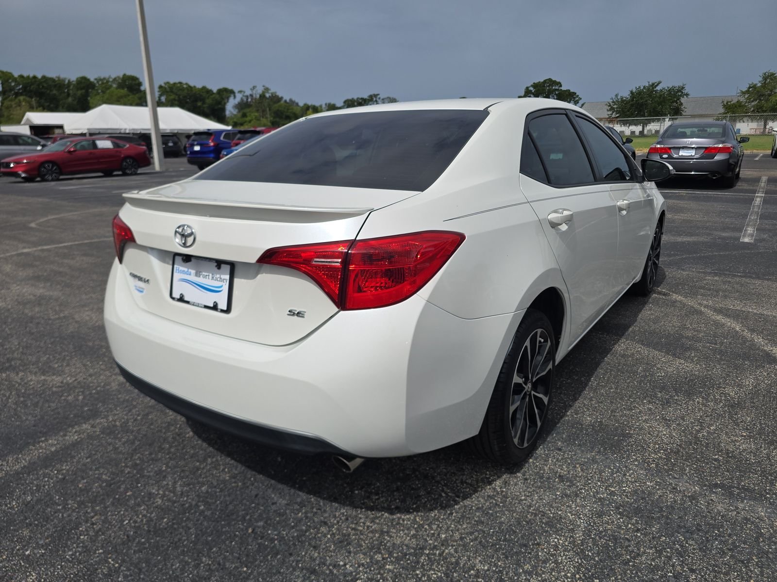 Used 2017 White Toyota SE image 4
