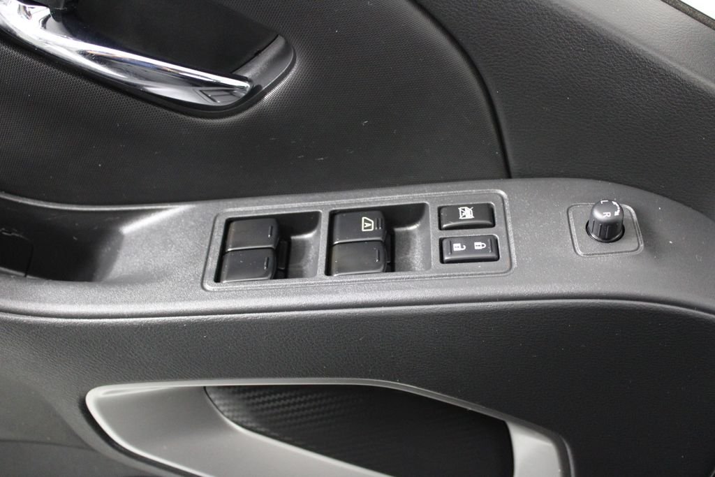 Used 2023 White Nissan SV image 22