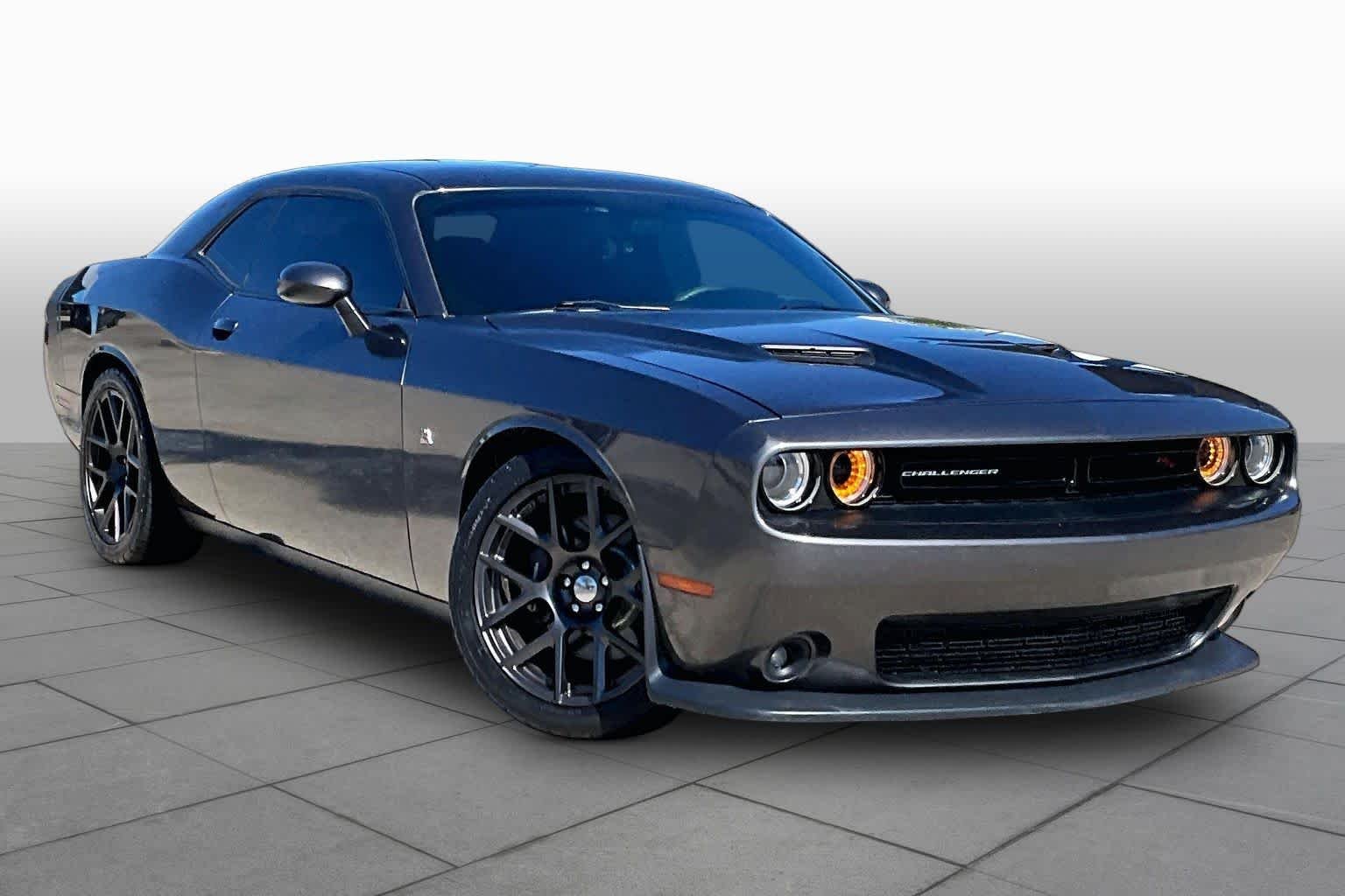 Used 2016 Granite Pearlcoat Dodge R/T Scat Pack image 3