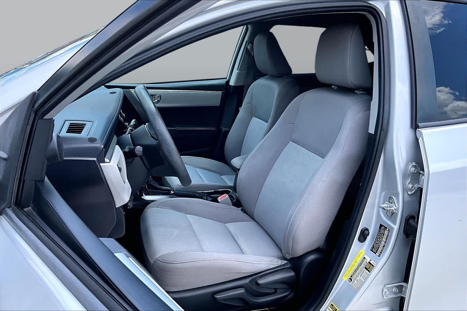 Used 2016 Classic Silver Metallic Toyota LE image 8