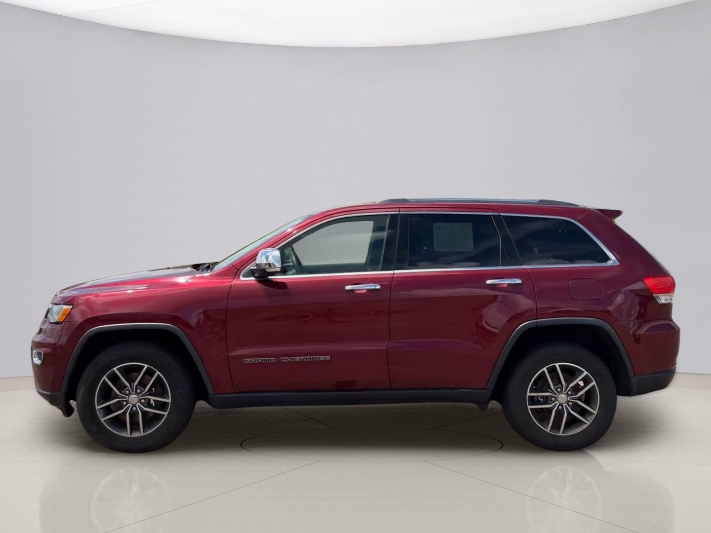 Used 2017 Red Jeep LIMITED image 2