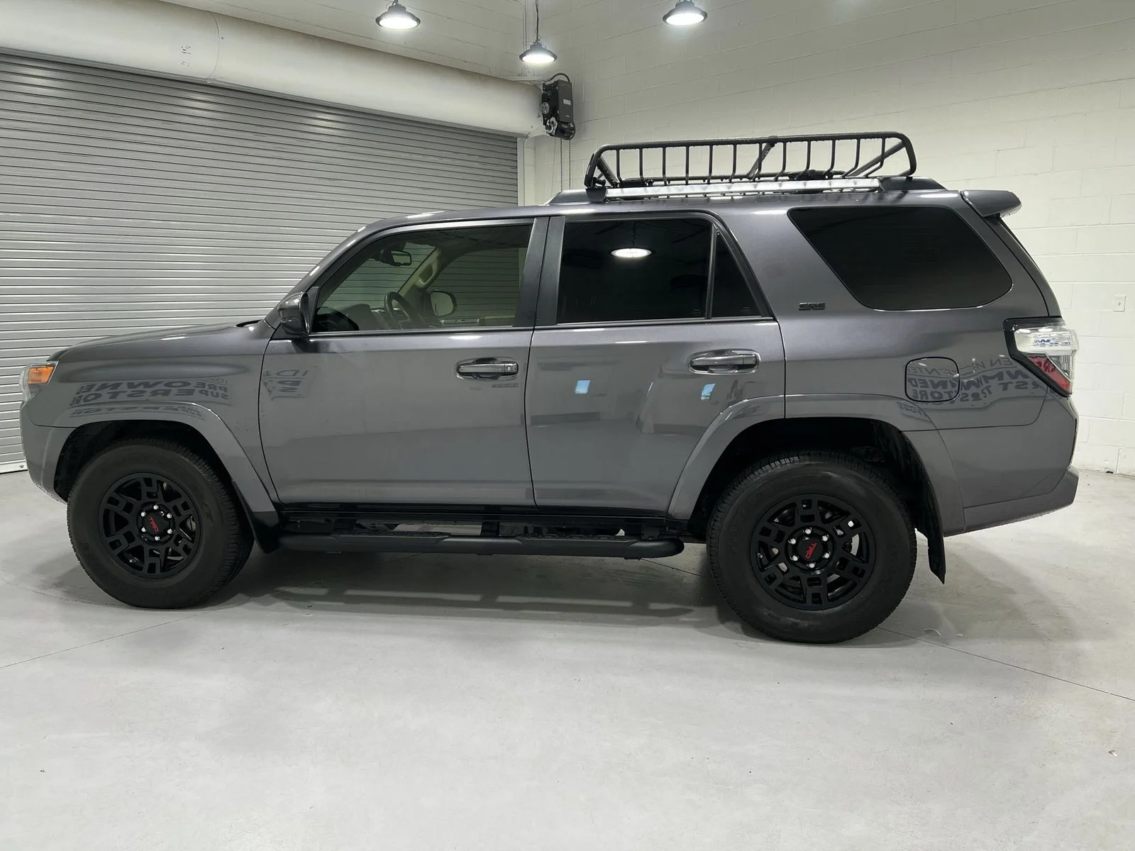 Used 2021 Gray Toyota SR5 image 5