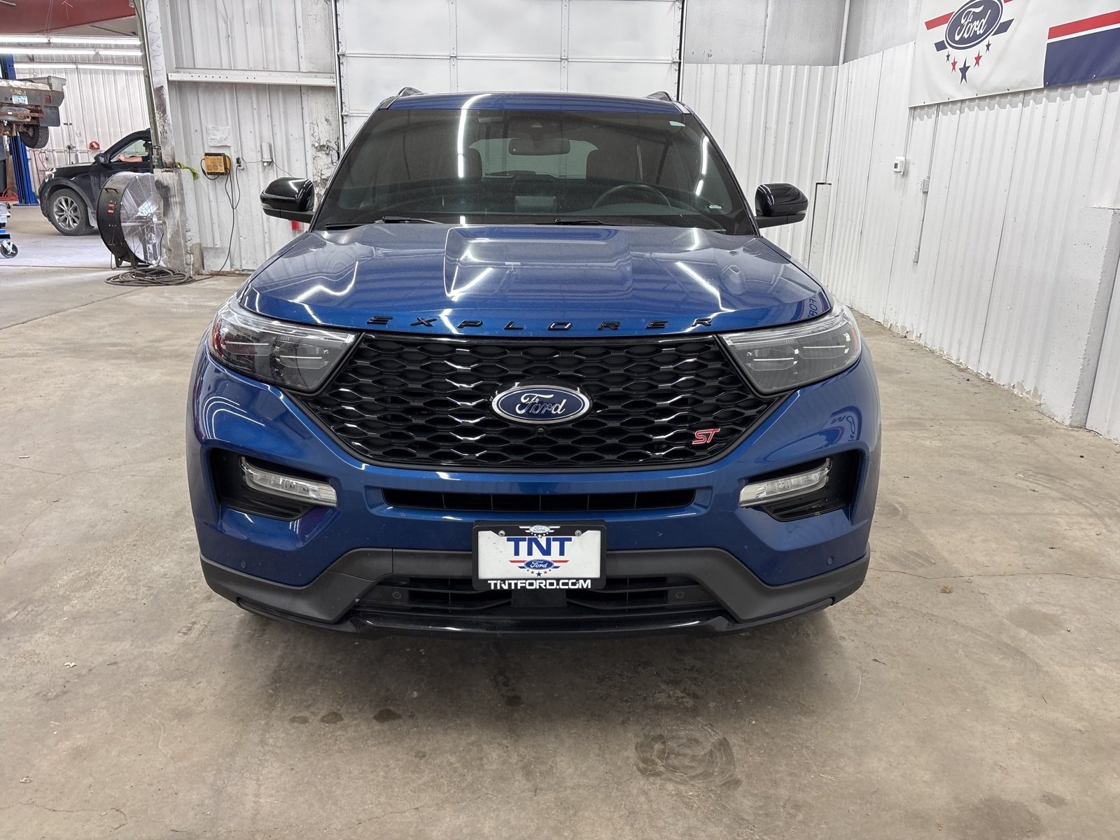 2020 Ford Explorer ST photo 3
