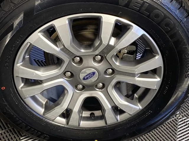Used 2023 White Ford Lariat image 29