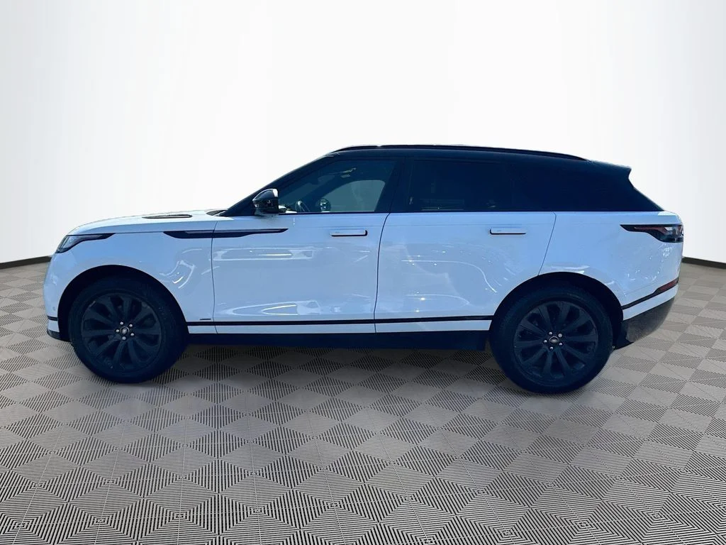 Used 2019  Land Rover SE R-Dynamic image 9