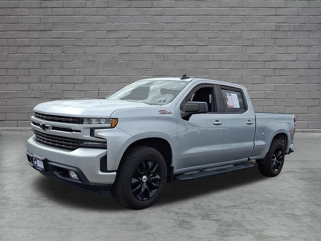 Used 2020 Silver Ice Metallic Chevrolet RST image 6