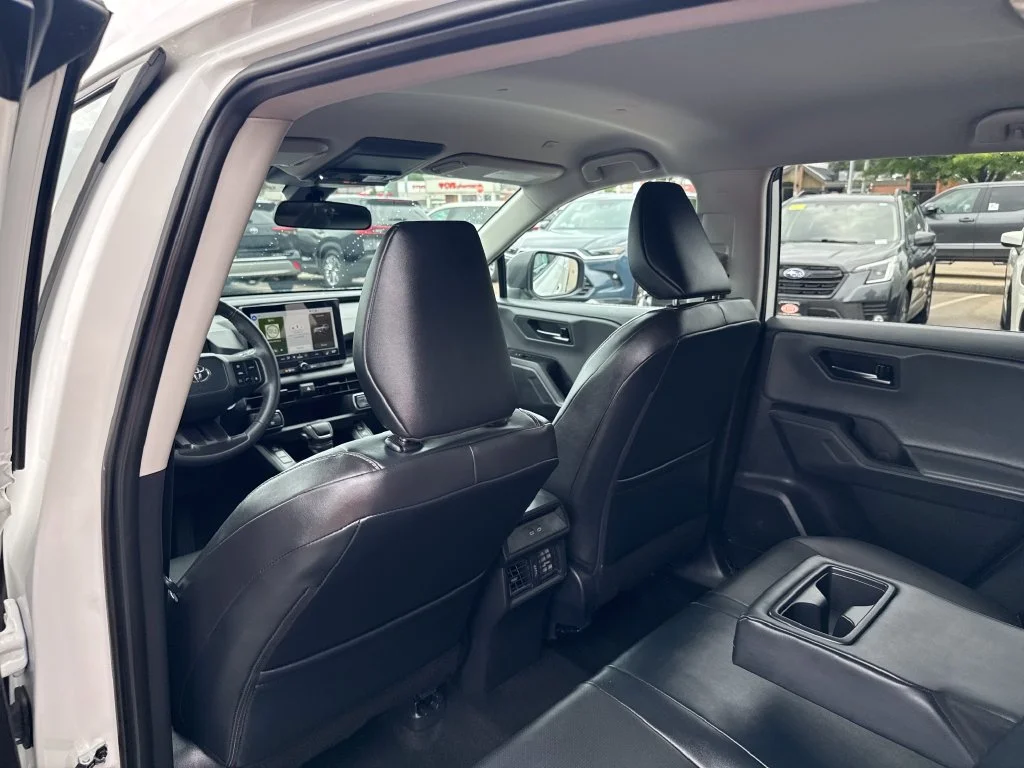 Used 2026 Beige Toyota XLE Premium image 38