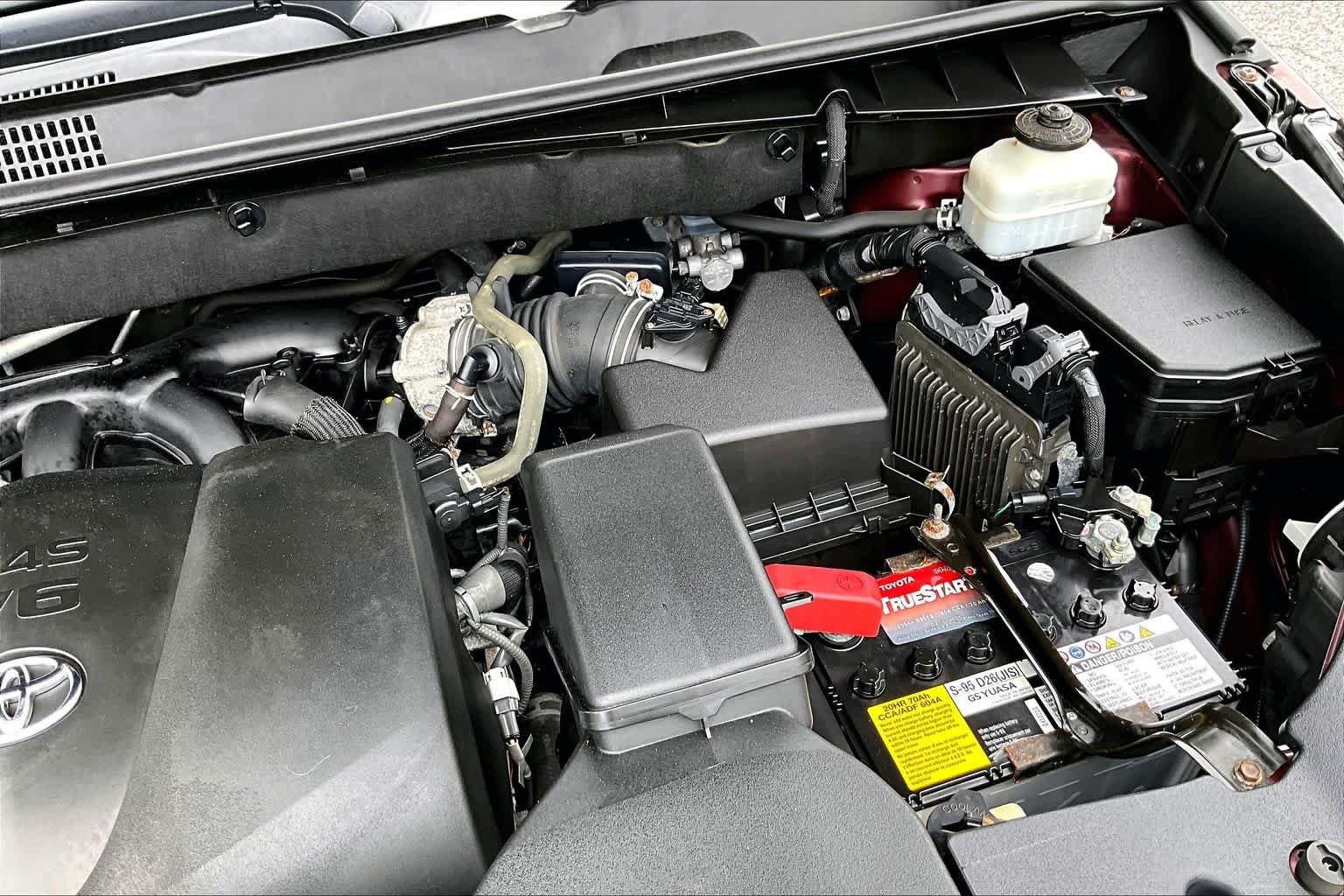 Used 2019 Ooh La La Rouge Mica Toyota XLE image 33