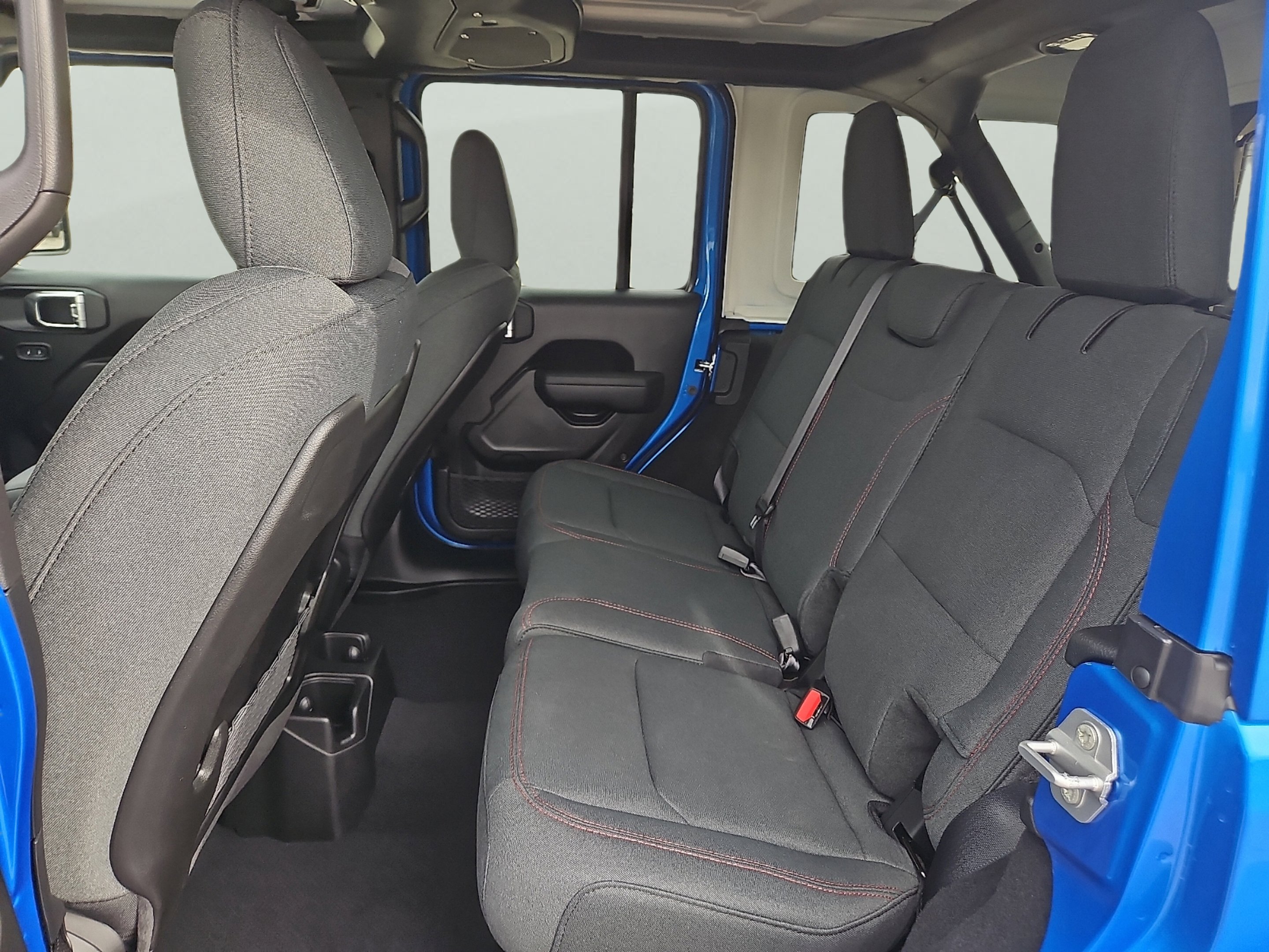 New 2026 Hydro Blue Pearlcoat Jeep Rubicon image 13