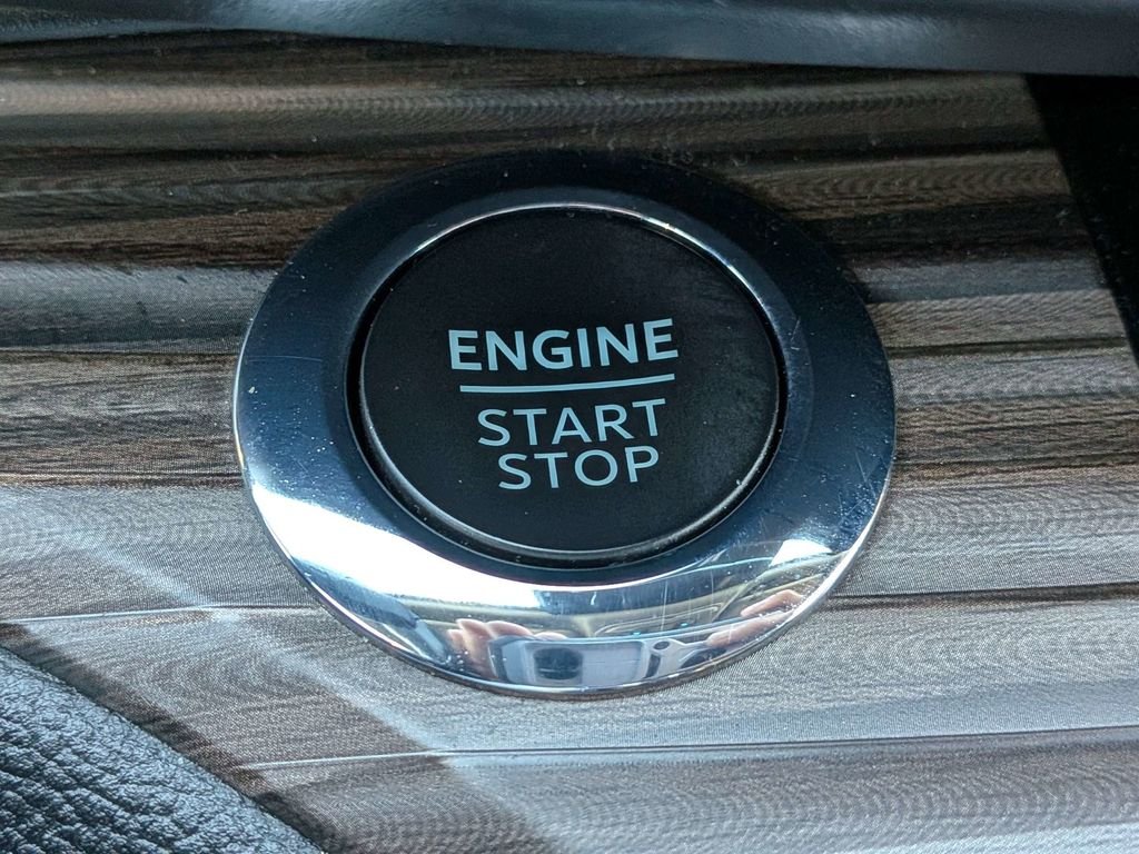 Used 2022 Gray Ford Limited image 29
