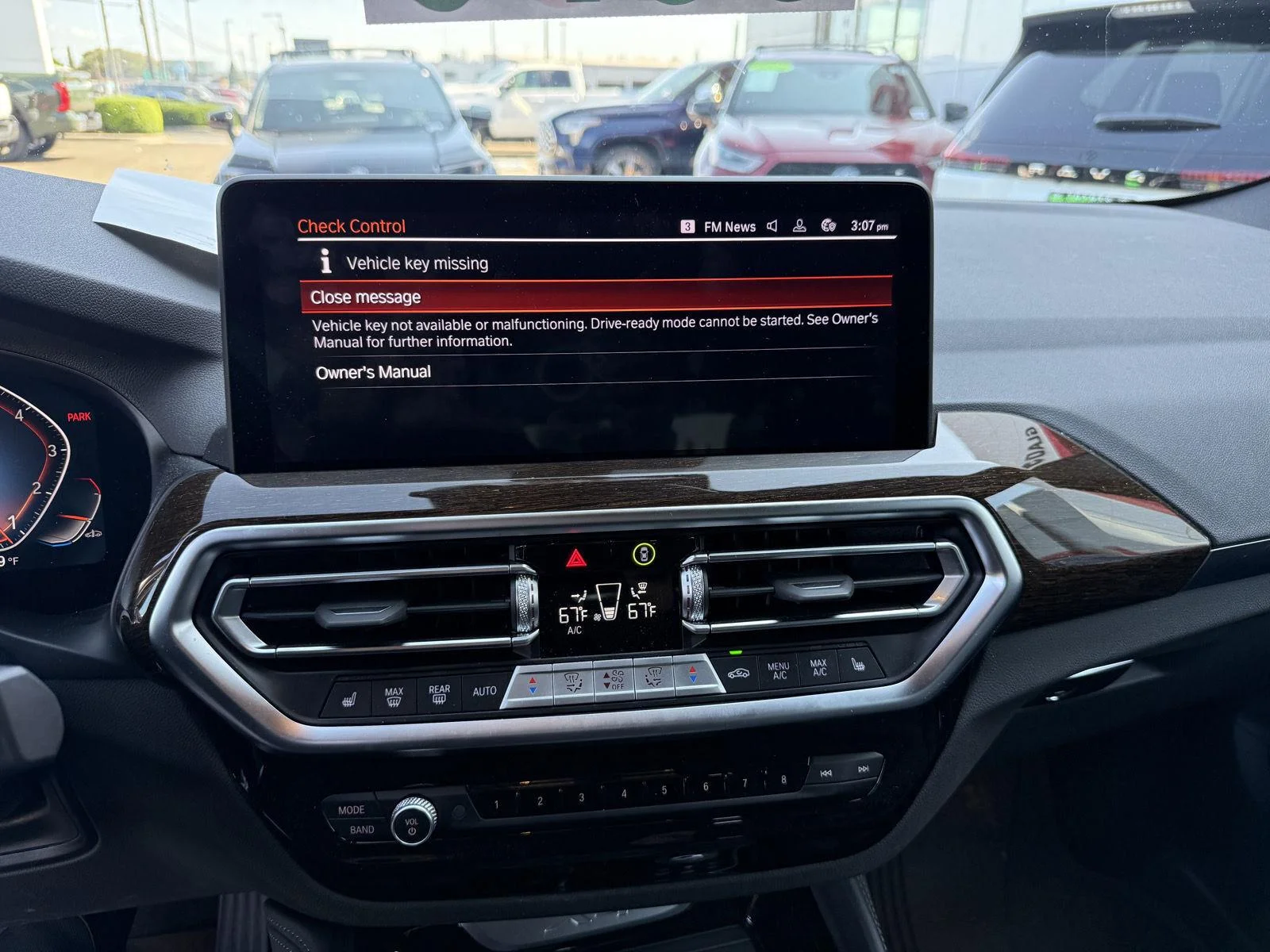 Used 2024 Mineral White Metallic BMW xDrive30i image 18