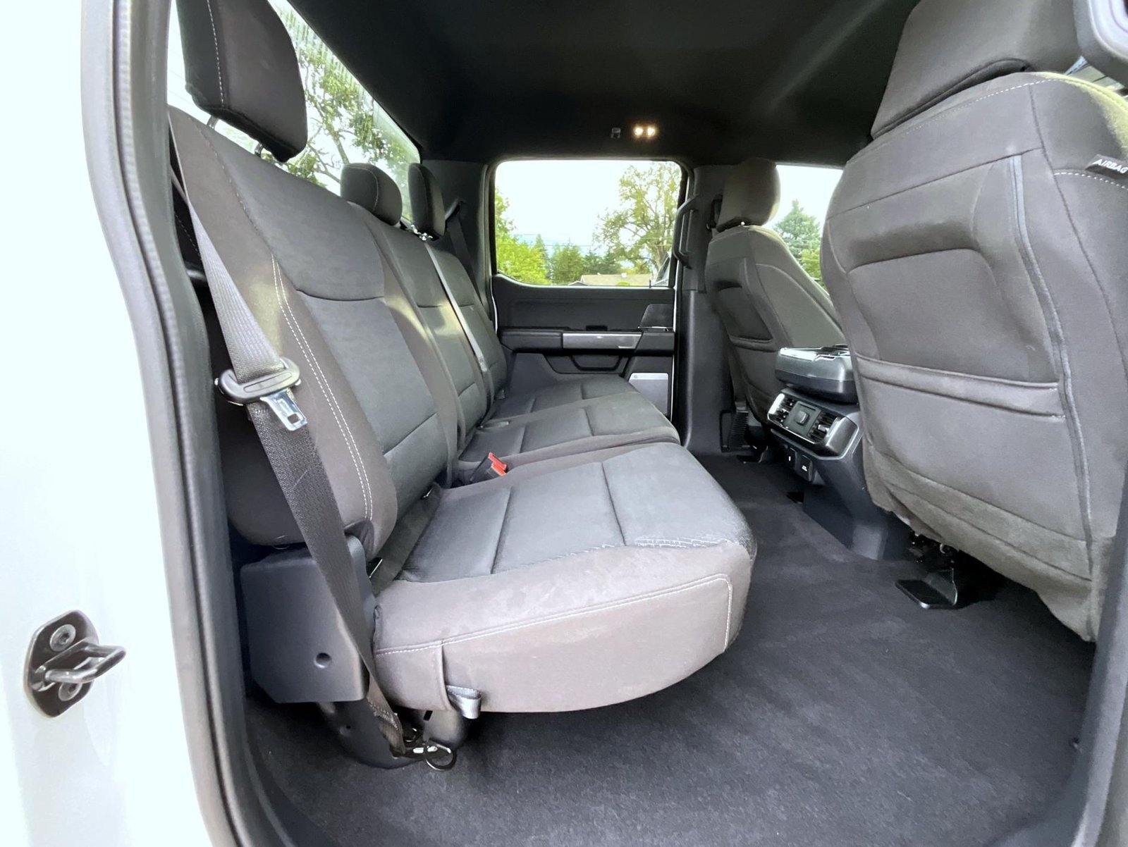 Used 2023 White Ford XLT image 22
