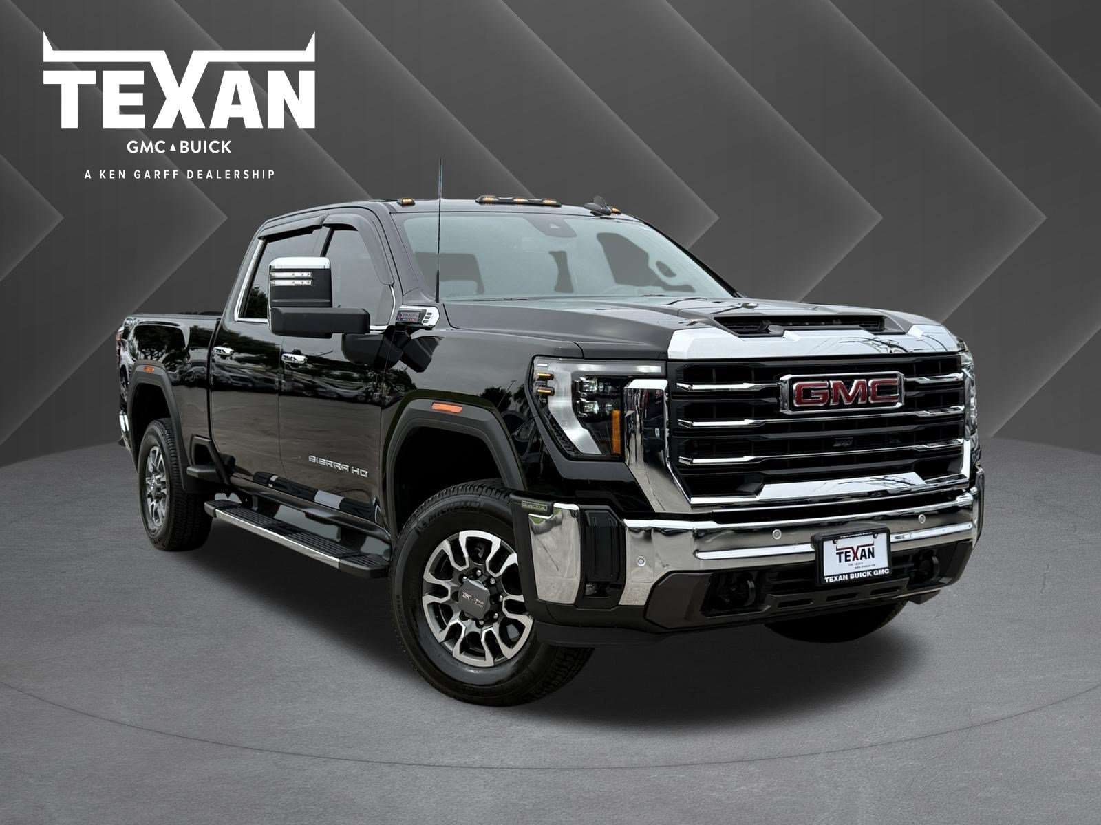 Used 2025 Onyx Black GMC SLT image 1