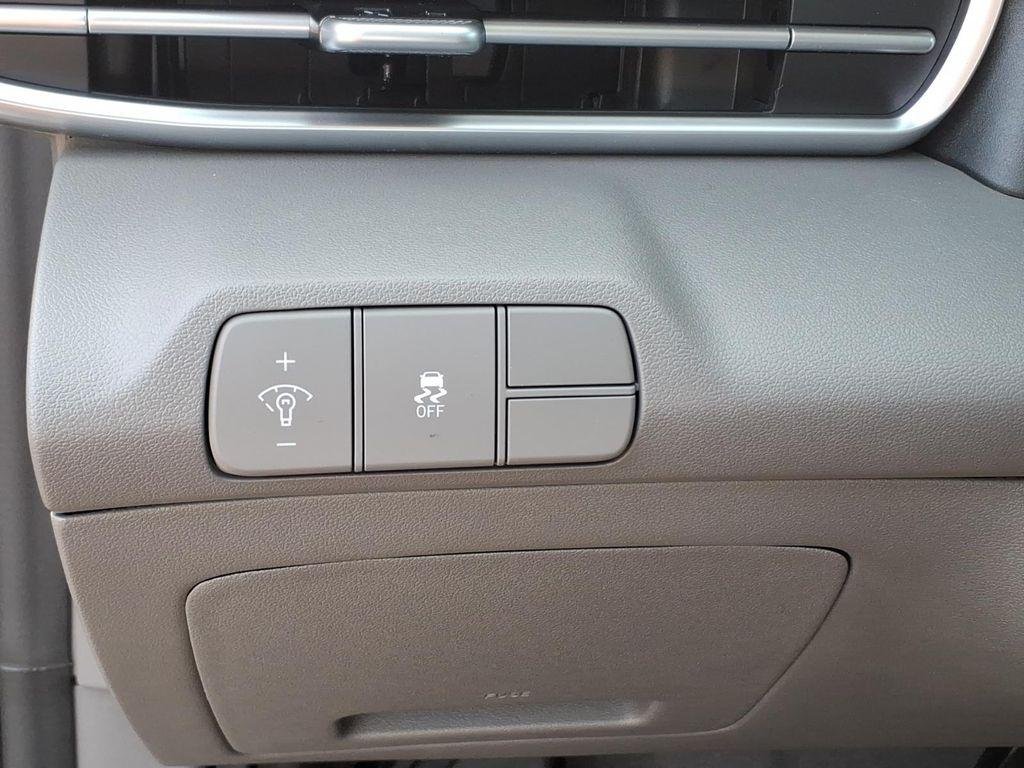 New 2026 Gray Hyundai SEL Sport Premium image 17