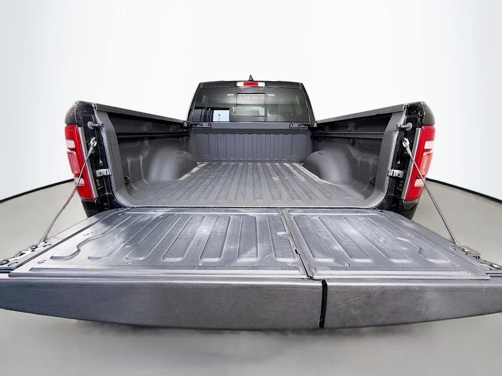 Used 2020 Diamond Black Crystal Pearlcoat Ram Longhorn image 28