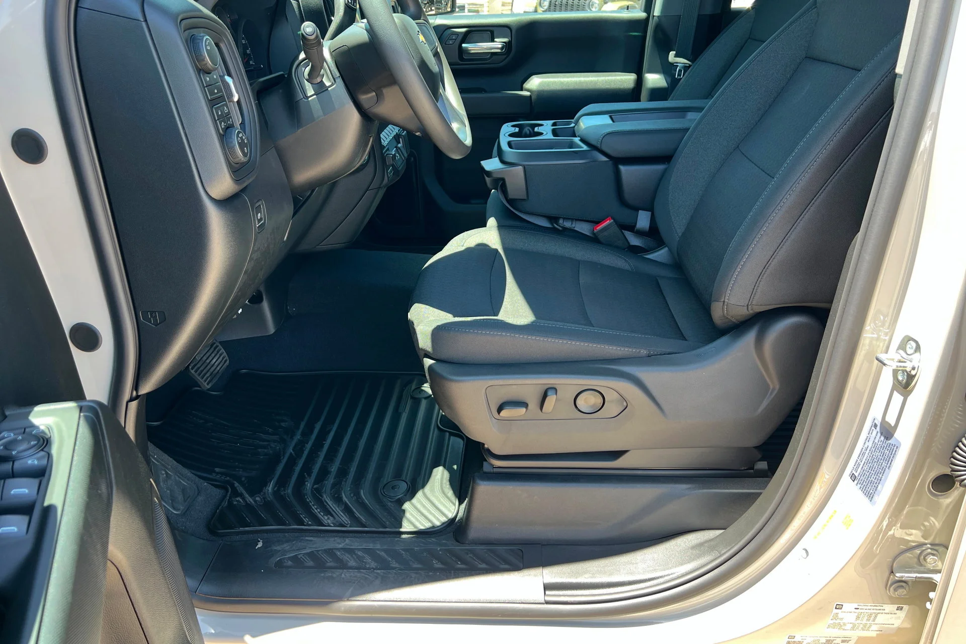 2026 Chevrolet Silverado 2500 HD Custom - Photo 17