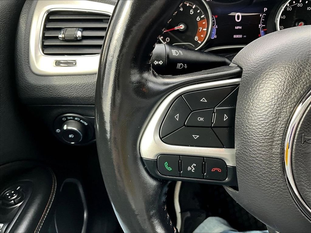 Used 2021 Blue Jeep Latitude image 23