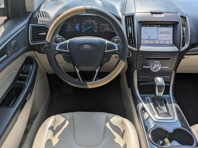 Used 2018 White Platinum Tri-Coat Metallic Ford Titanium image 11