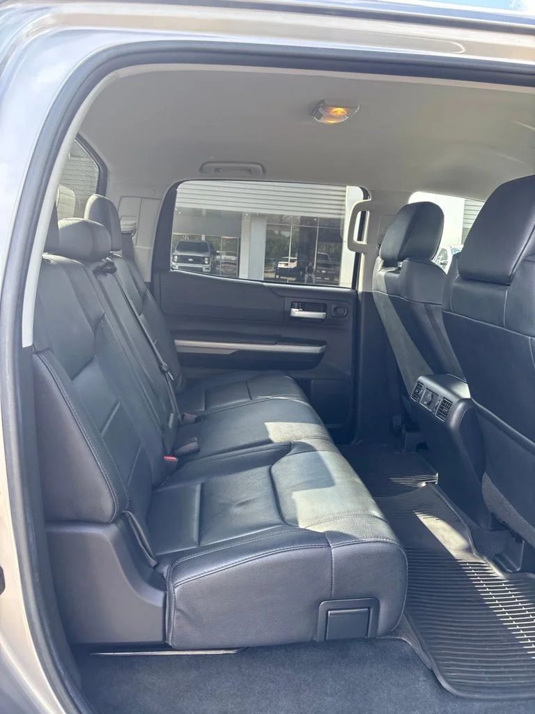 Used 2020 Silver Toyota SR5 image 9