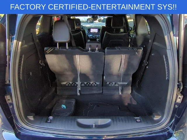 Used 2023 Blue Chrysler Limited image 34
