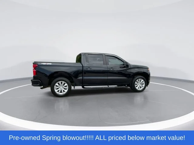Used 2021 Black Chevrolet Custom image 8