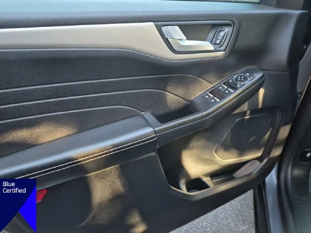 Used 2021 Gray Ford SE image 12
