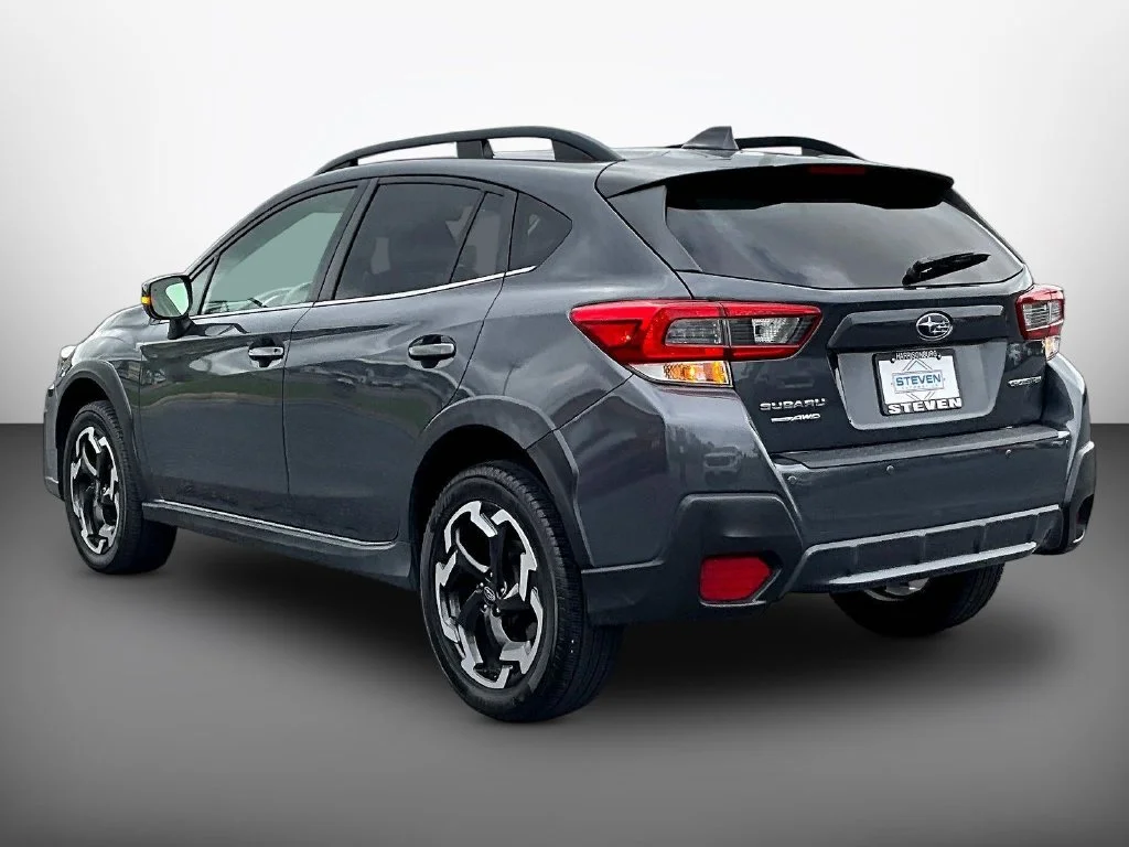 Used 2021 Gray Metallic Subaru Limited image 4
