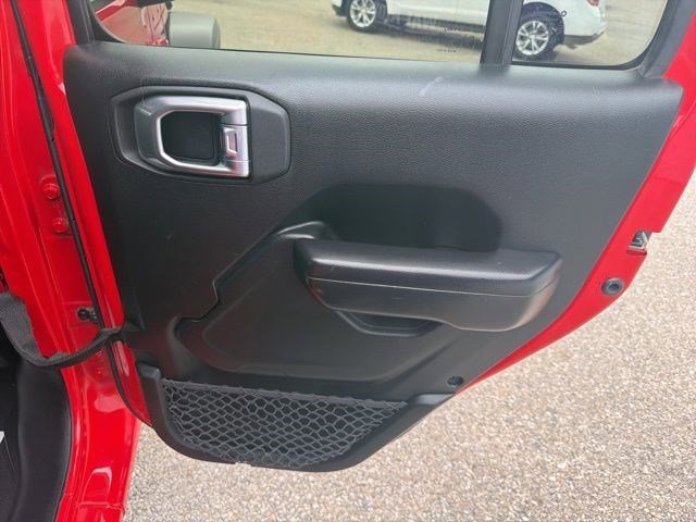 Used 2020 Firecracker Red Clearcoat Jeep Sport S image 19