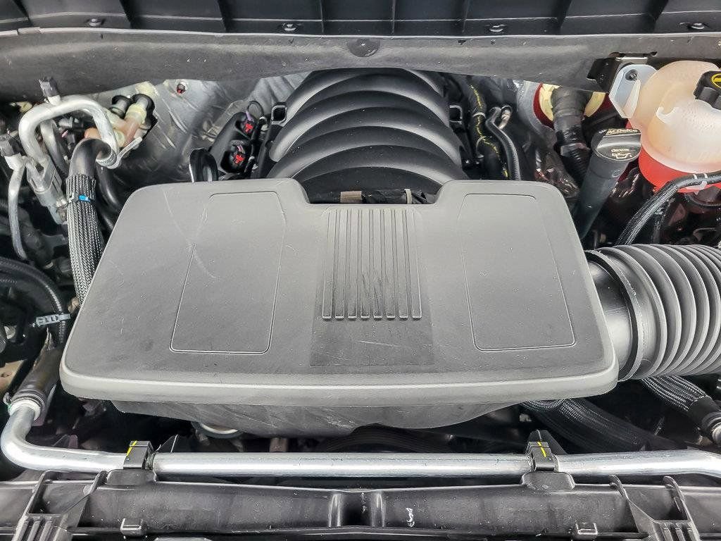Used 2025 Red Chevrolet RST image 33