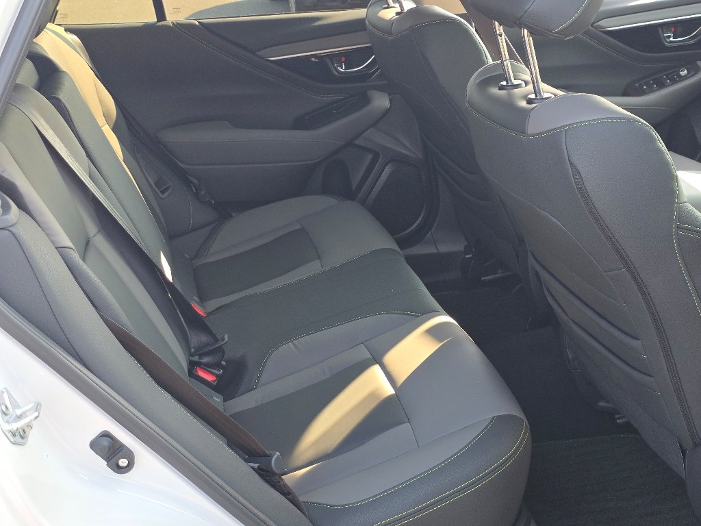 Used 2025 Crystal White Pearl Subaru Onyx Edition image 24