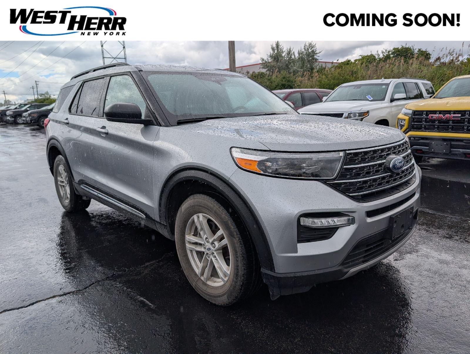 Used 2023 Iconic Silver Ford XLT image 1