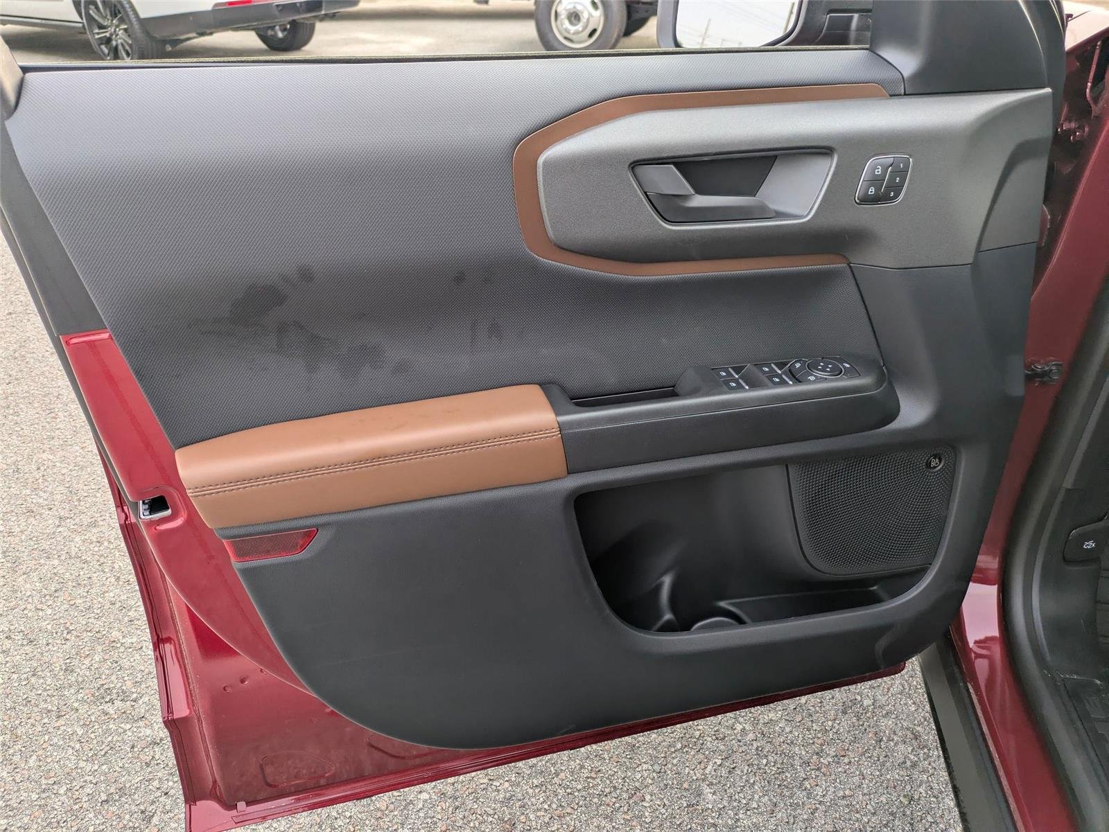 New 2025 Ruby Red Metallic Tinted Clearcoat Ford Outer Banks® image 11