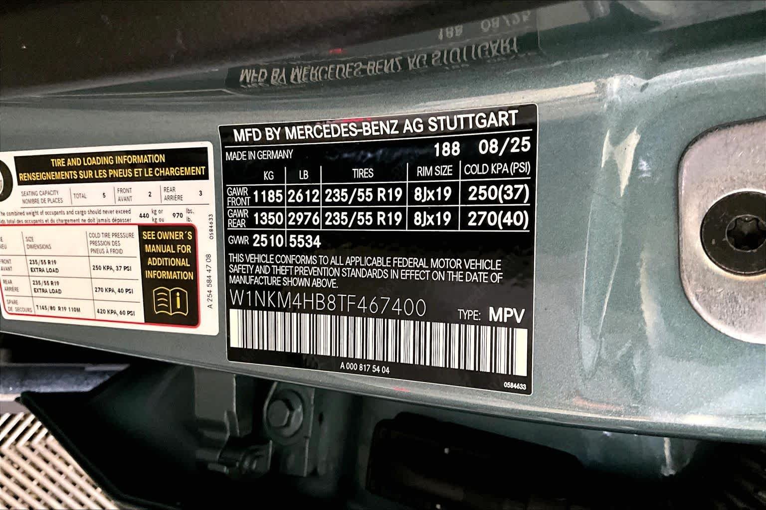 Certified Used 2026 Verde Silver Metallic Mercedes-Benz GLC 300 image 34