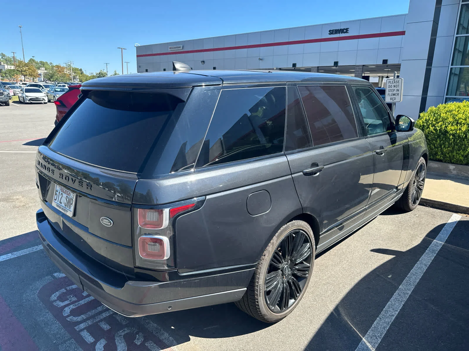 Used 2019 Flux Grey Ultra Metallic Satin Land Rover  image 4