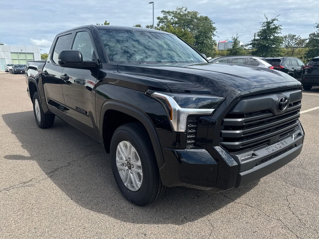 New 2026 Midnight Black Metallic Toyota SR5 image 10